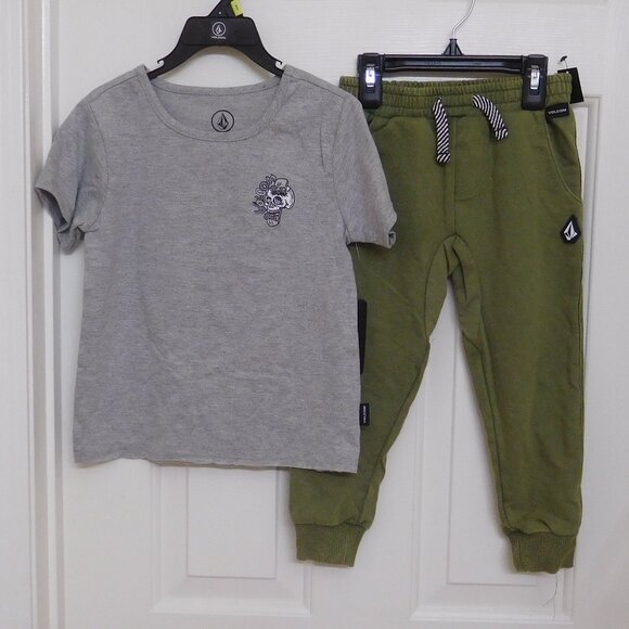 NWT 2pc Volcom Gray Skull Skateboard Shirt & Olive Joggers Set sz 4t - Picture 1 of 2